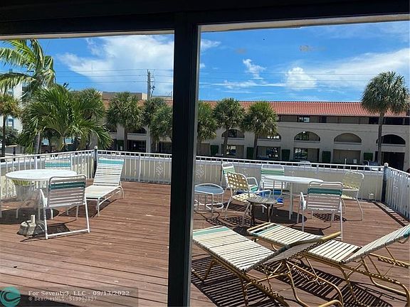 3rd image of 4213 El Mar Dr #5