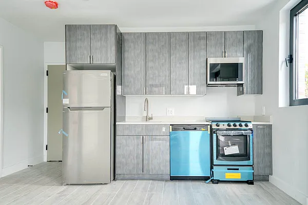 Rented by Sterling Realty Solution Inc | media 12