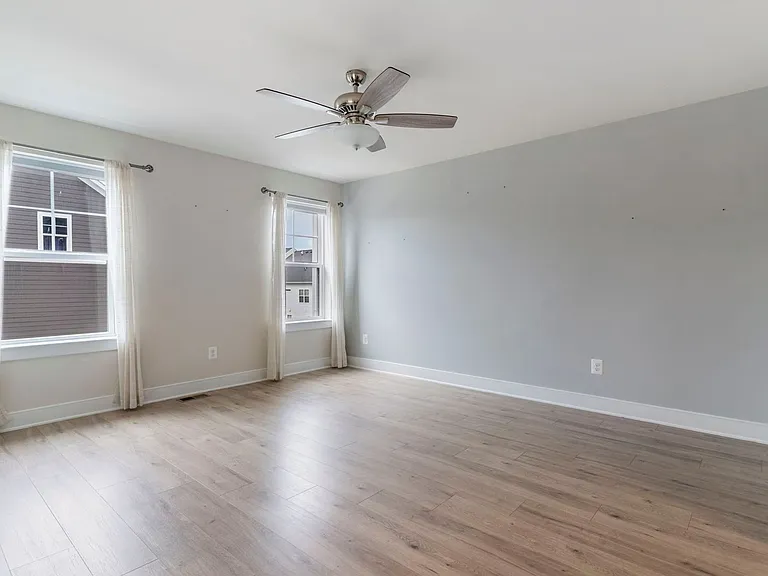 1460 Meadowlark Glen Rd — Photo 27