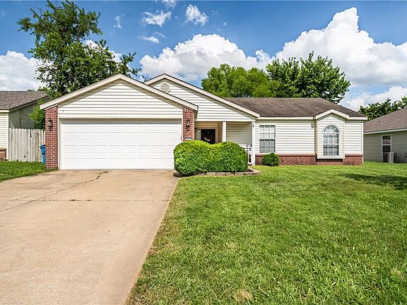 2nd image of 1205 Tunbridge Dr