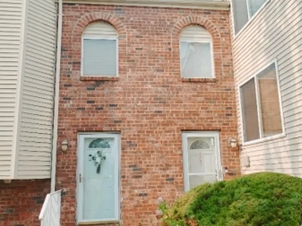 402 Holly Dr #402, Perth Amboy City, NJ 08861