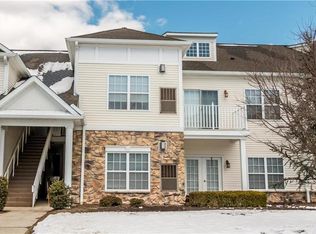305 Waterford Ter, Easton, PA