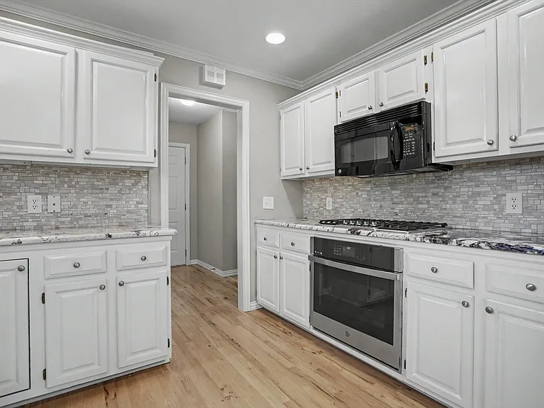 412 N Forest Ridge Blvd — Photo 12