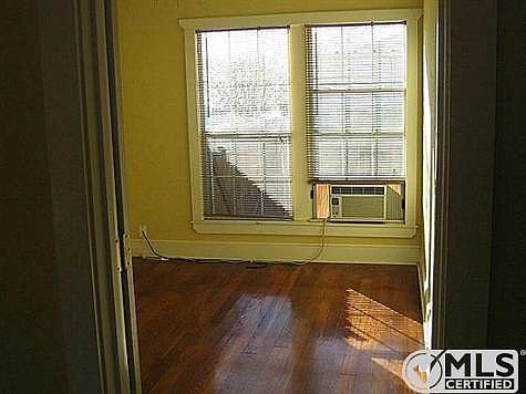 4th image of 480 Dublin Ave