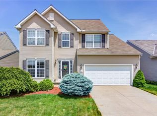38198 Kingston Dr, North Ridgeville, OH 44039