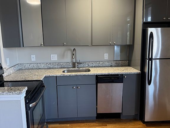 4th image of 125 Trapelo Rd APT 34