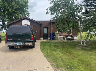 28 19th Ave SW, Watertown, SD 57201
