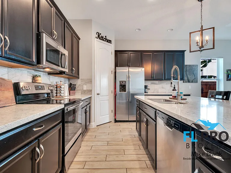 13321 Beebe Aly — Photo 11