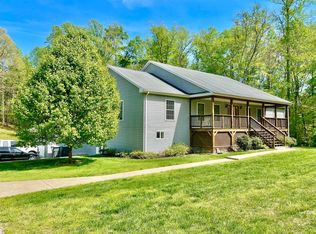 4 Rose Hill Farm Dr, Stafford, VA 22556