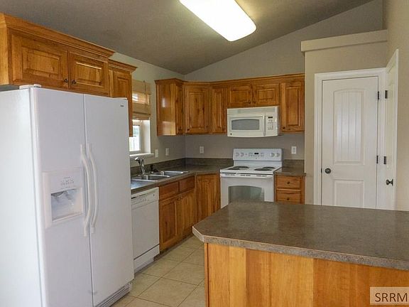 2nd image of 1320 N Portal Stone Dr