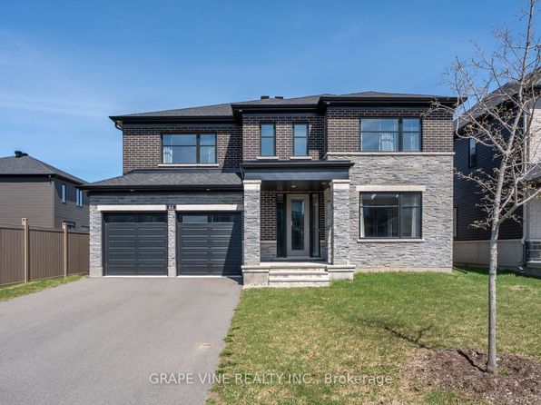 61 Adrift St, Ottawa, ON K4M 0N1