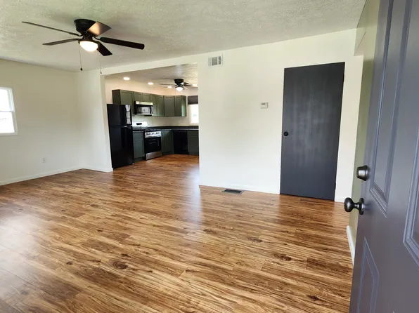 213 Victoria Dr, Monroeville, PA 15146