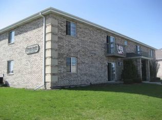 1093 Regent Dr APT 7, Dekalb, IL 60115