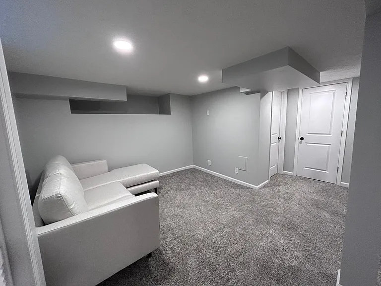 4412 Woolworth Ave — Photo 16