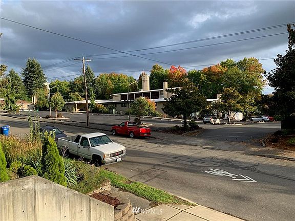 2nd image of 1208 5th Ave SE