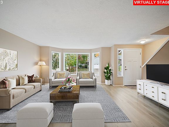 3rd image of 11556 SW Cornell Pl