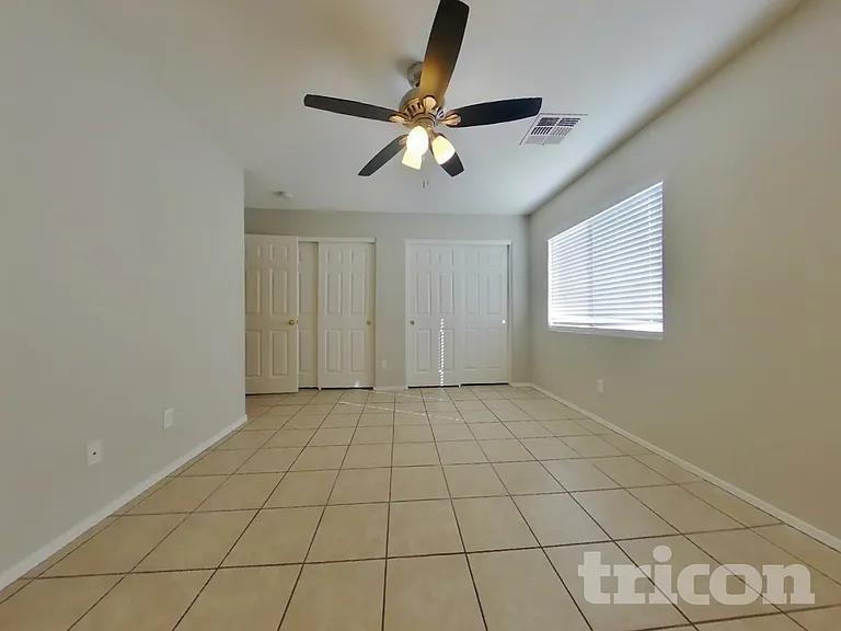 22371 W Solano Dr — Photo 9
