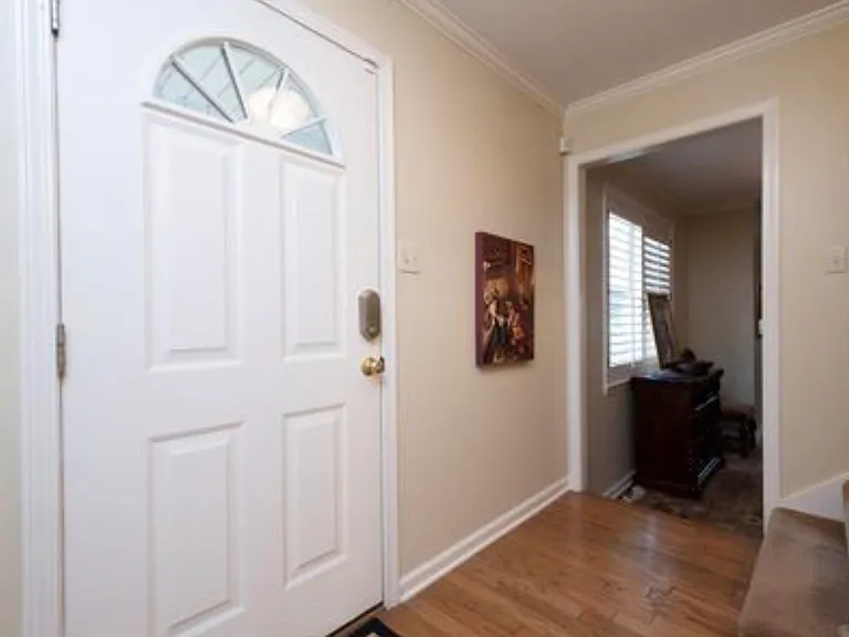 20 Carrollton Ct — Photo 2