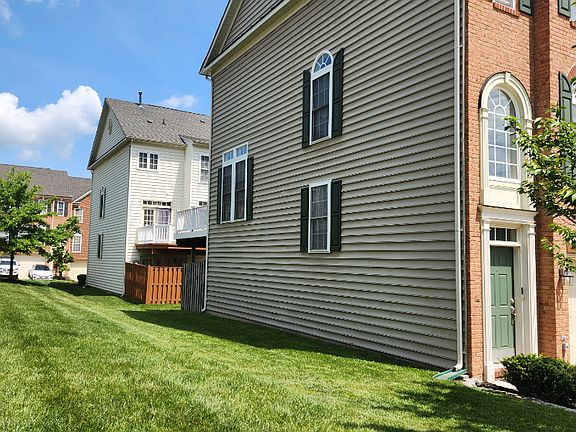 2nd image of 8400 Chaucer House Ct