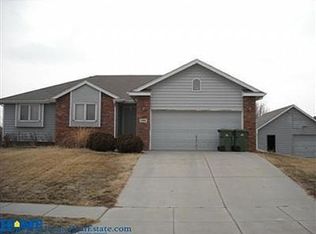 15010 Castlewood St, Waverly, NE 68462