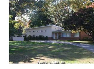 38 Briar Hill Rd, Norwich, CT 06360