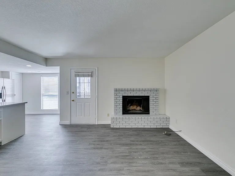 3790 Shirebrook Dr #97 — Photo 8