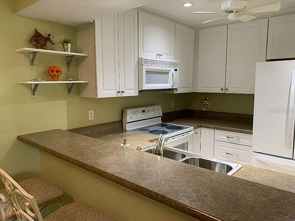 4th image of 638 Bird Bay Dr E APT 106