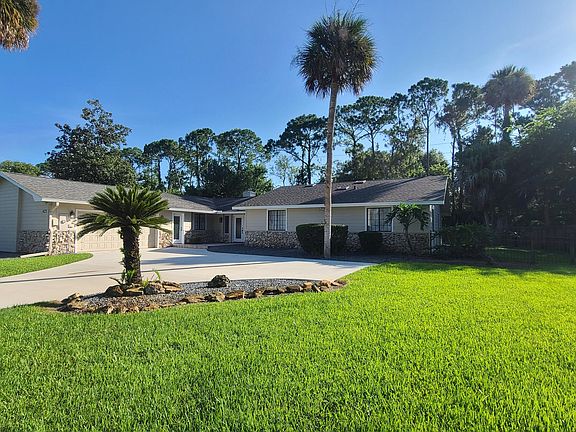 2nd image of 421 Pelican Bay Dr