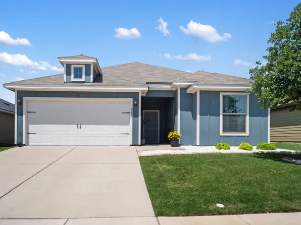 8213 Smokey Creek Pass, Fort Worth, TX 76179