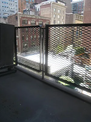 Rented by City Connections Realty | media 9