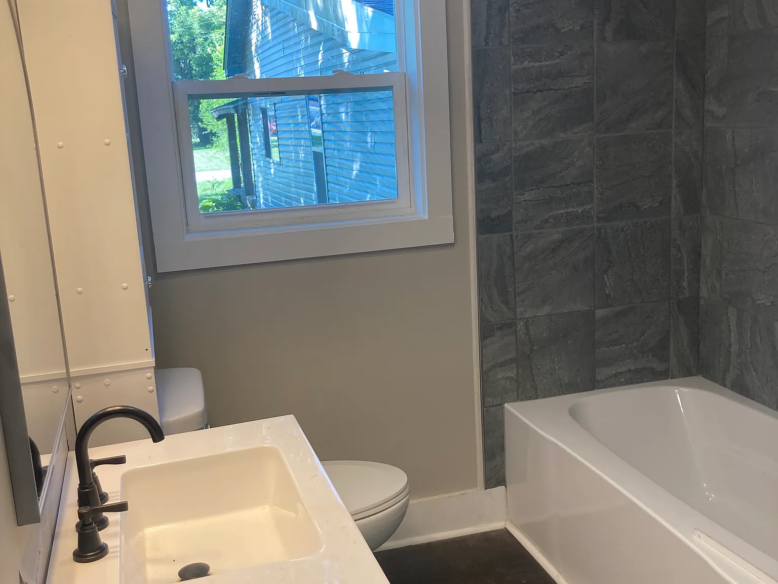 3 bed, 1248 sqft, $1,795 — Photo 3