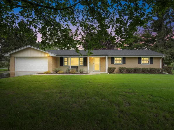 16035 Luella DRIVE, Brookfield, WI 53005