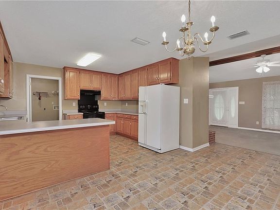4th image of 130 Lemoyne Dr