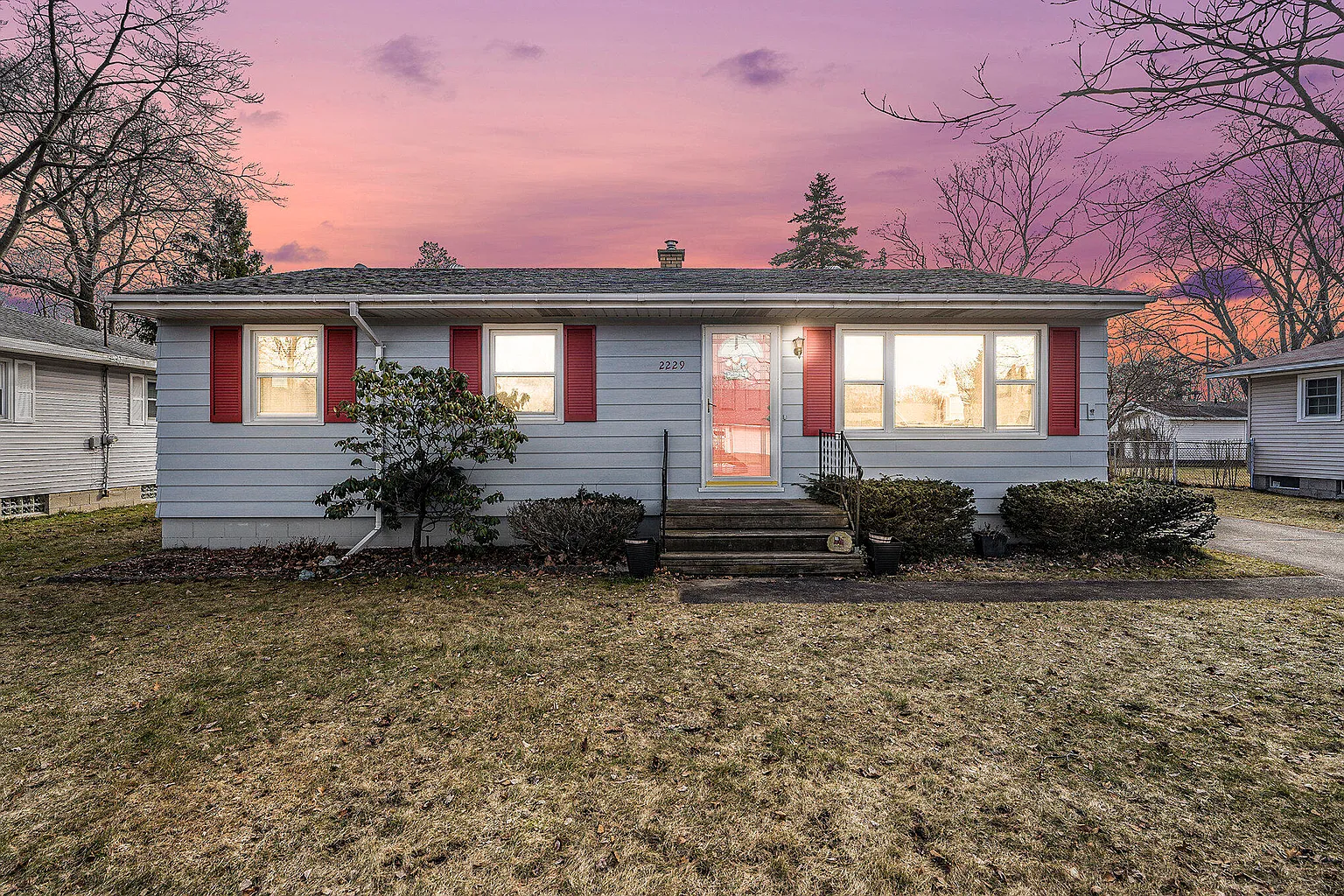 2229 Columbus Ave photo 1