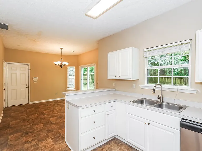 252 Prescott Ct — Photo 9