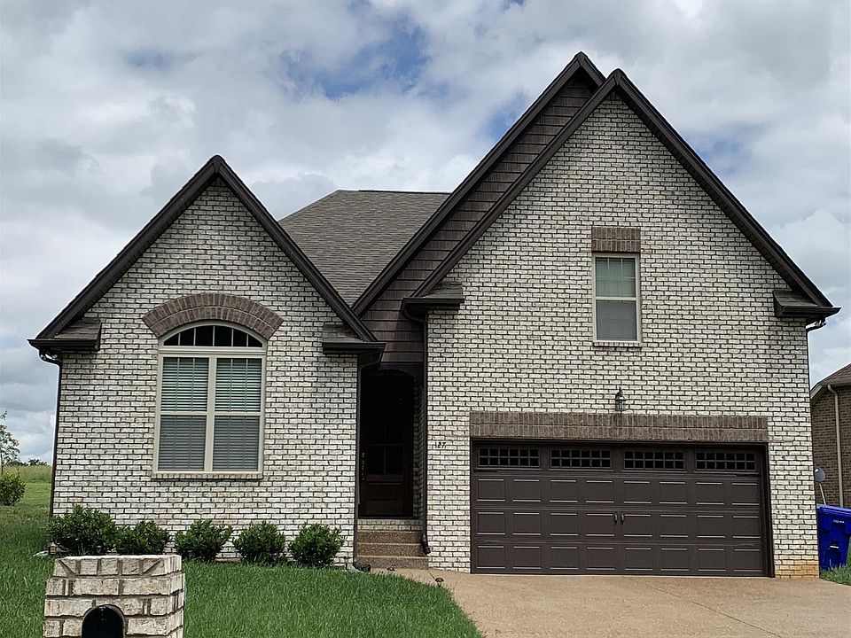 1st image of 127 Grayson Ln