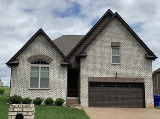 127 Grayson Ln, White House, TN 37188