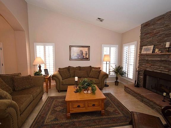 3rd image of 25812 S Flame Tree Dr
