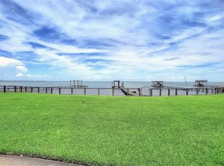 3015 Fondren St, La Porte, TX 77571