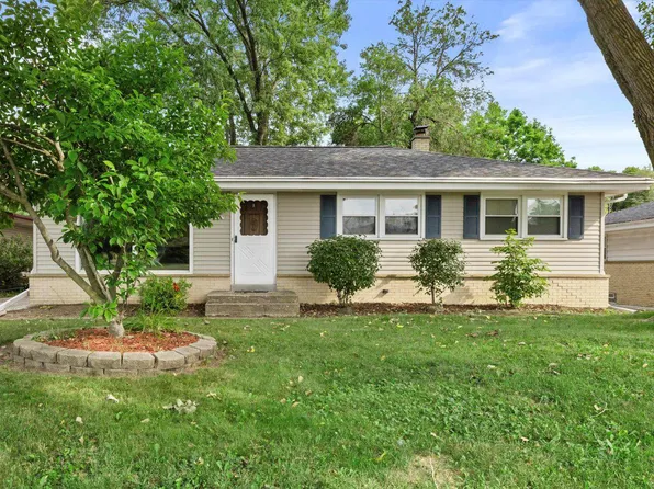 9427 West Grantosa DRIVE, Wauwatosa, WI 53222