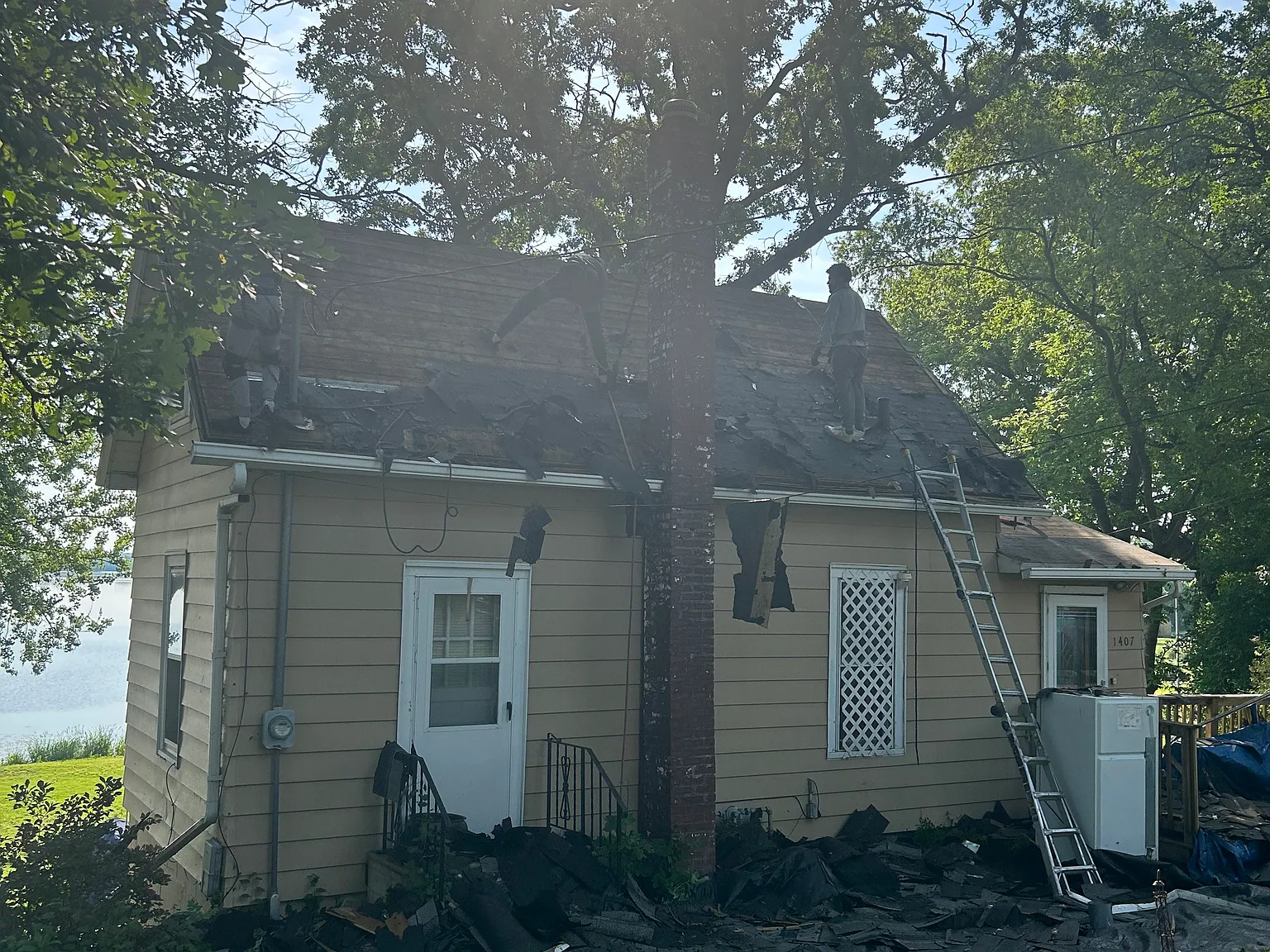 2 bed, 1.5 bath, 900 sqft, $1,595 — Photo 3