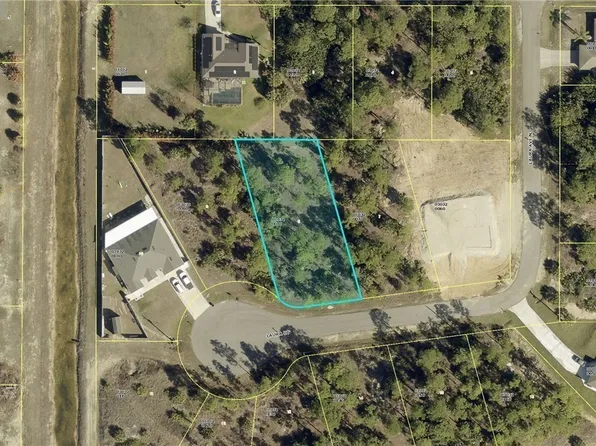 3012 Laura Ct, Lehigh Acres, FL 33971