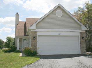 407 Prairieview Dr, Oswego, IL
