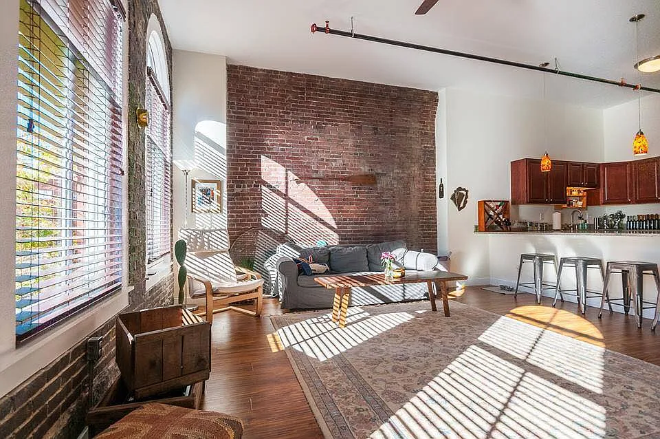 28 Broad St. Lofts — Photo 3