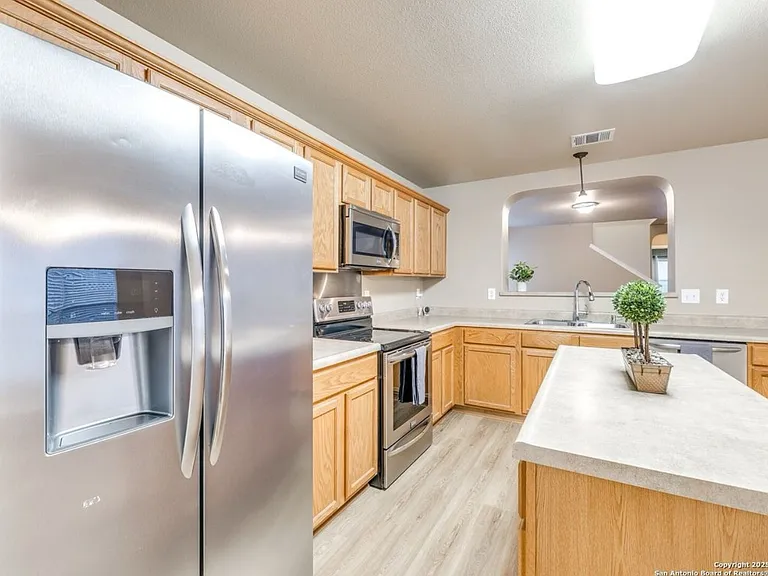 10915 Toscana Isle — Photo 6