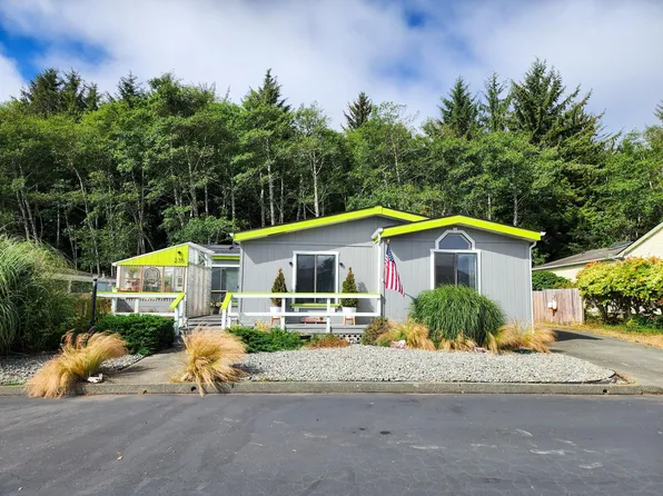 235 Leif Cir, Crescent City, CA 95531