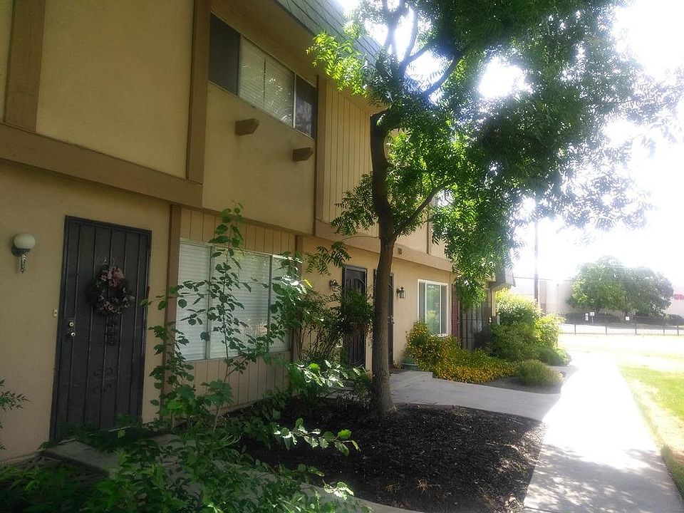 1st image of 5188 E Ashlan Ave APT 117