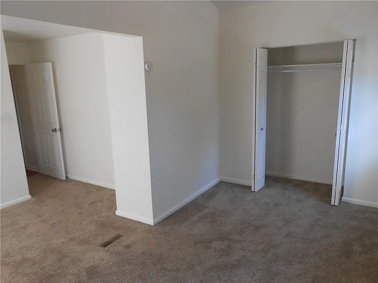 1318 Oakridge Rd — Photo 11