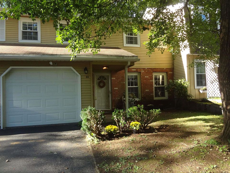 1st image of 44 Barkwood Ln