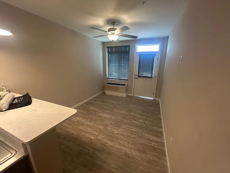 Plaza 93 Apartments — Photo 133